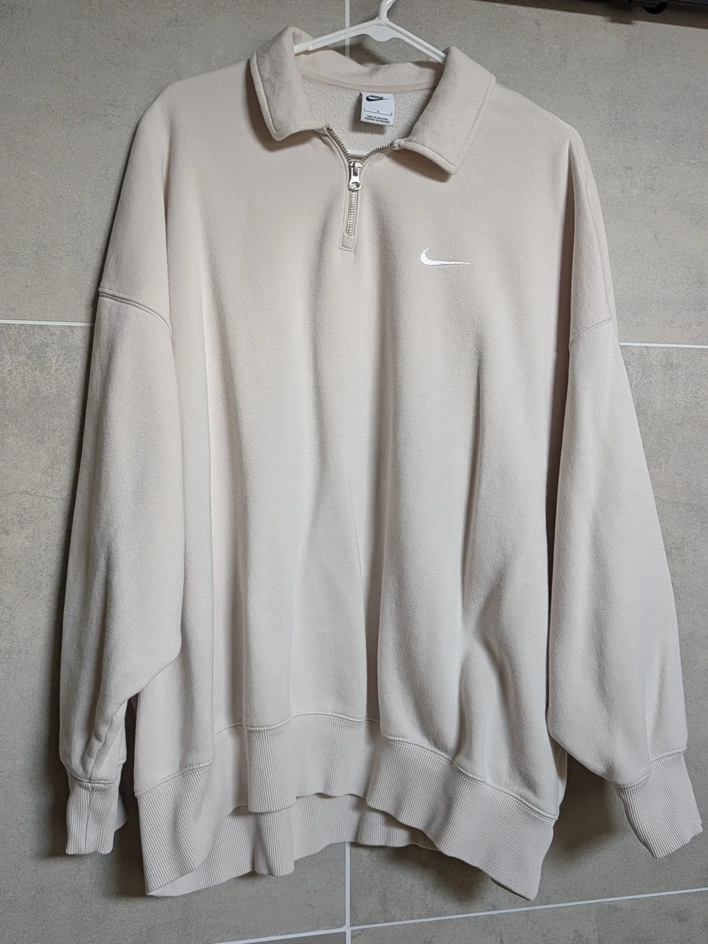 Nike Sportswear Large Phoenix Fleece Oversized 1/4 Zip Sweatshirt Cream